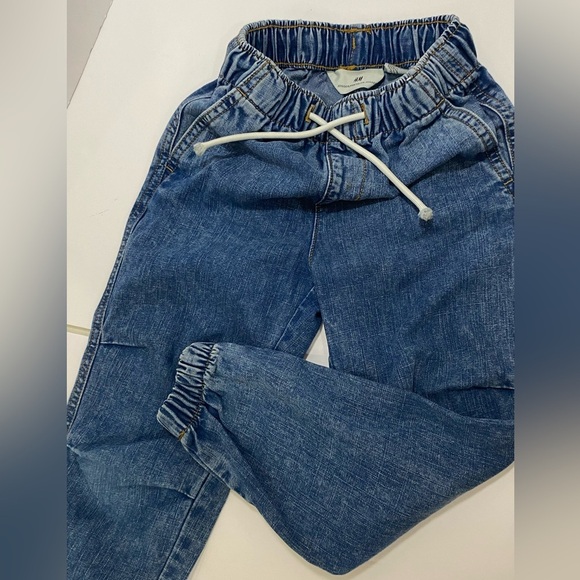 LIKE NEW🤍H&M JEANS JOGGER BOY 5t - Picture 2 of 6